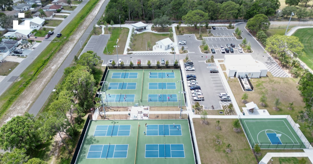 pickleball courts & venues